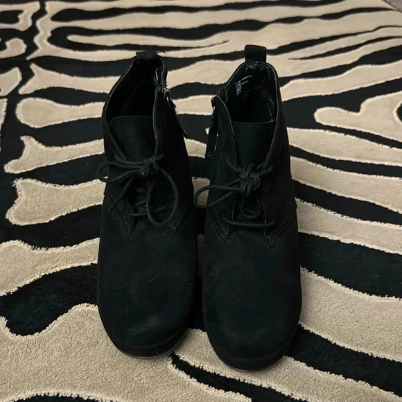 Dolce Vita Booties - Picture 2 of 7